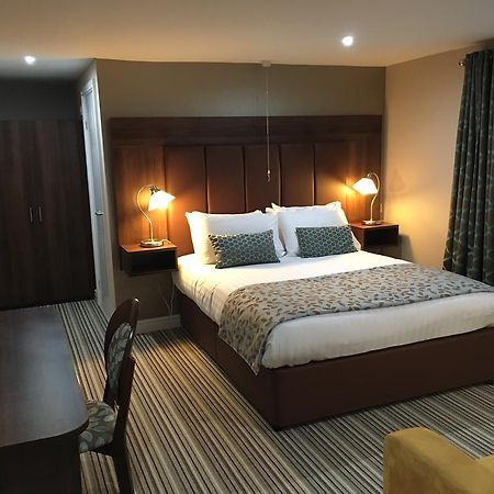 Twin Oaks Hotel Chesterfield Zimmer foto