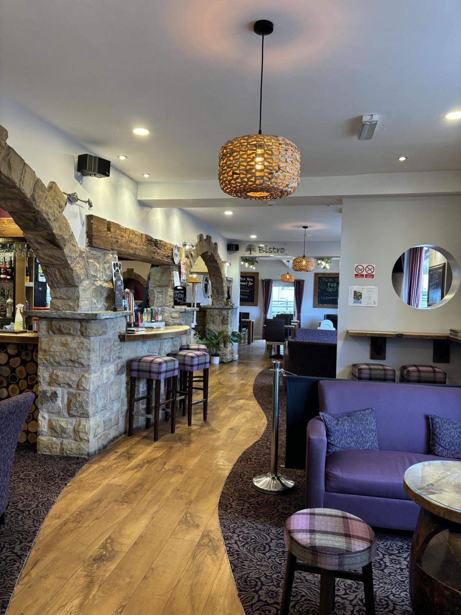 Twin Oaks Hotel Chesterfield Exterior foto