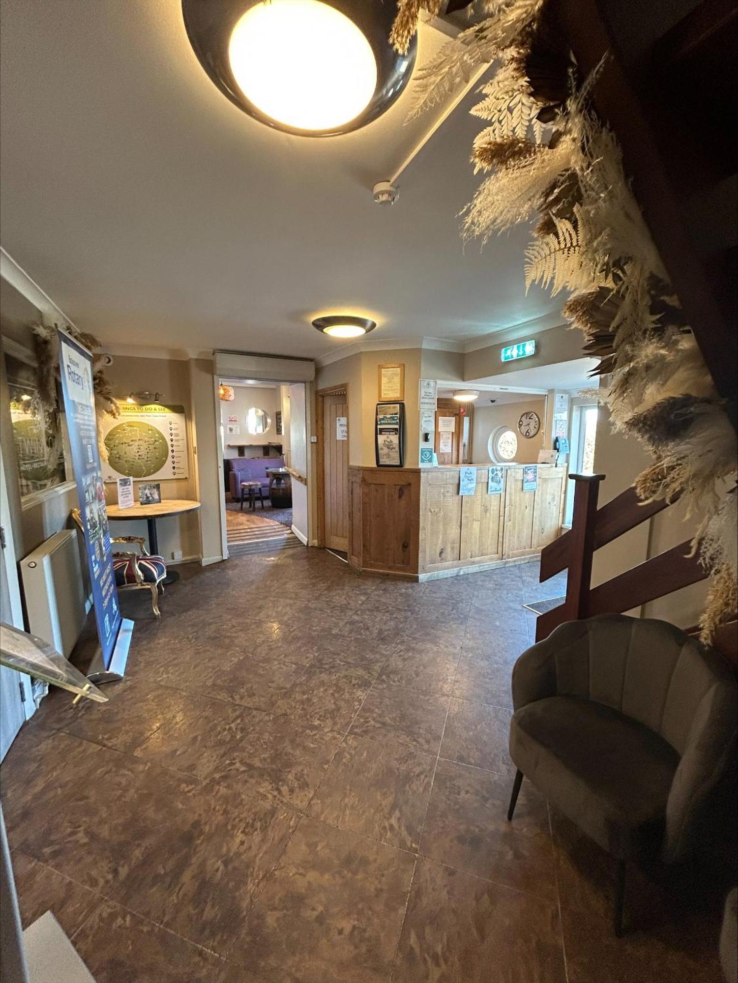 Twin Oaks Hotel Chesterfield Exterior foto